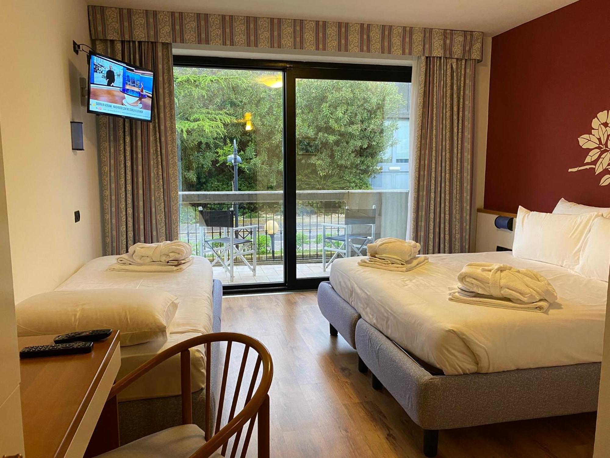 Alevic Hotel Sirmione Room photo